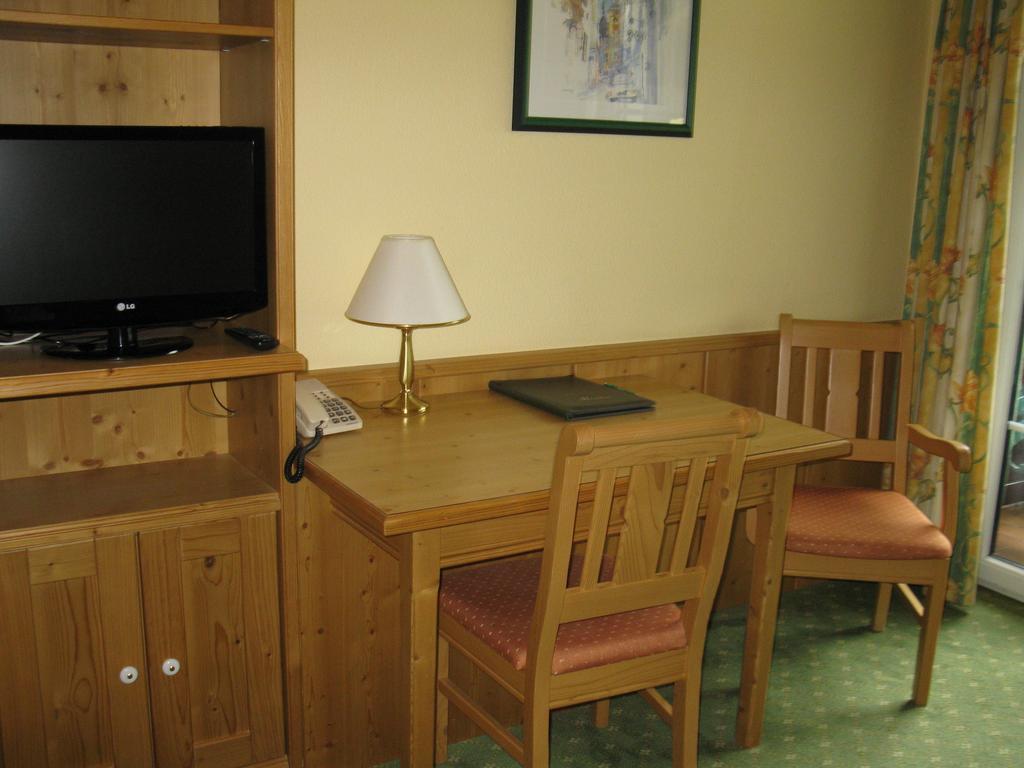 Hotel Martin Ramsau am Dachstein Kamer foto