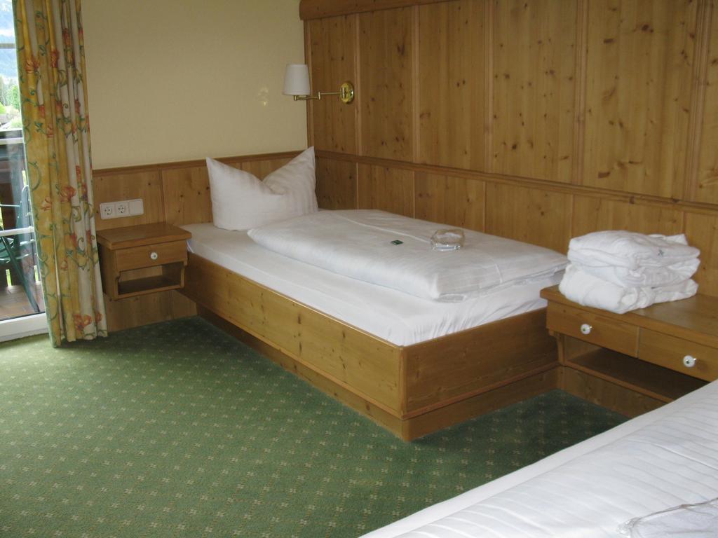 Hotel Martin Ramsau am Dachstein Kamer foto